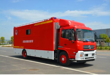 使用違章電器致宿舍著火，消防車(chē)速來(lái)救援